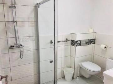 Фото номера Cемейный номер с собственной ванной комнатой Отель ALPIN rooms г. Топлица 5